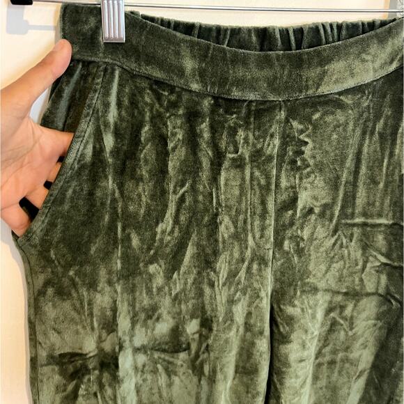 Majestic Filatures | Women's Velour Luxe Loungewear Set Olive Green Size 4 / L - Picture 8 of 14